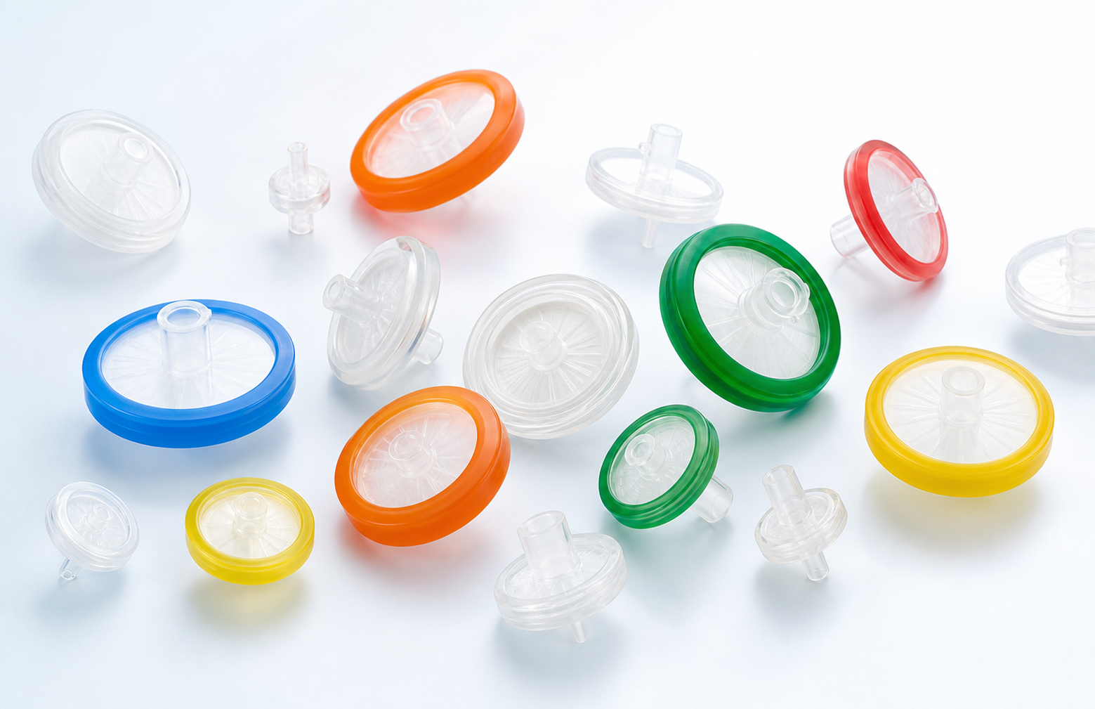 Single-use syringe filter devices for laboratory sample preparation and sterile filtration