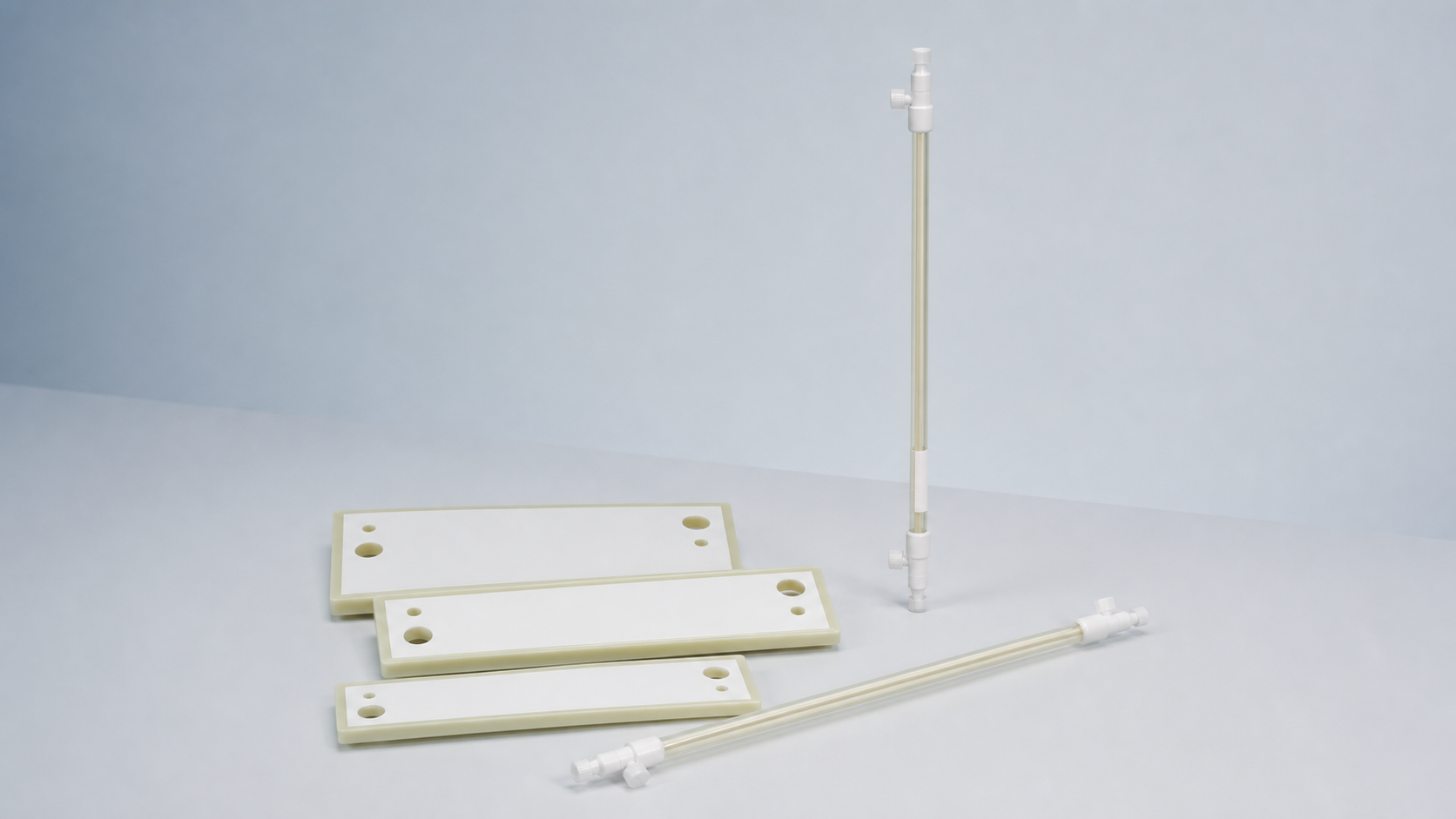 Laboratory tangential flow filtration hollow-fiber and cassette formats